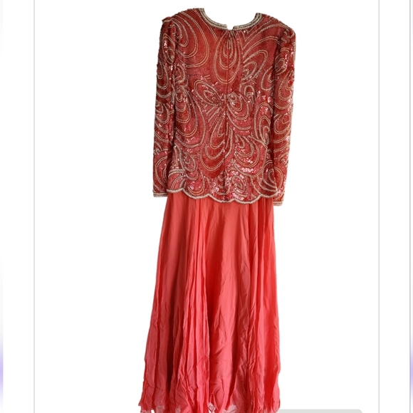 Preowned Oleg Cassini Black Tie 1990's Evening Dress. - Picture 4 of 5